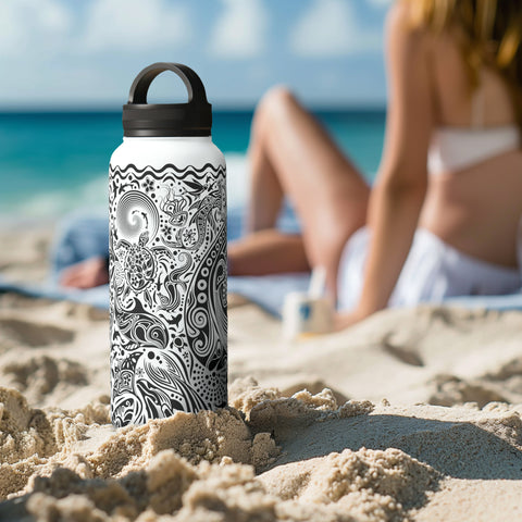 Large handle lid water bottle with ocean black design